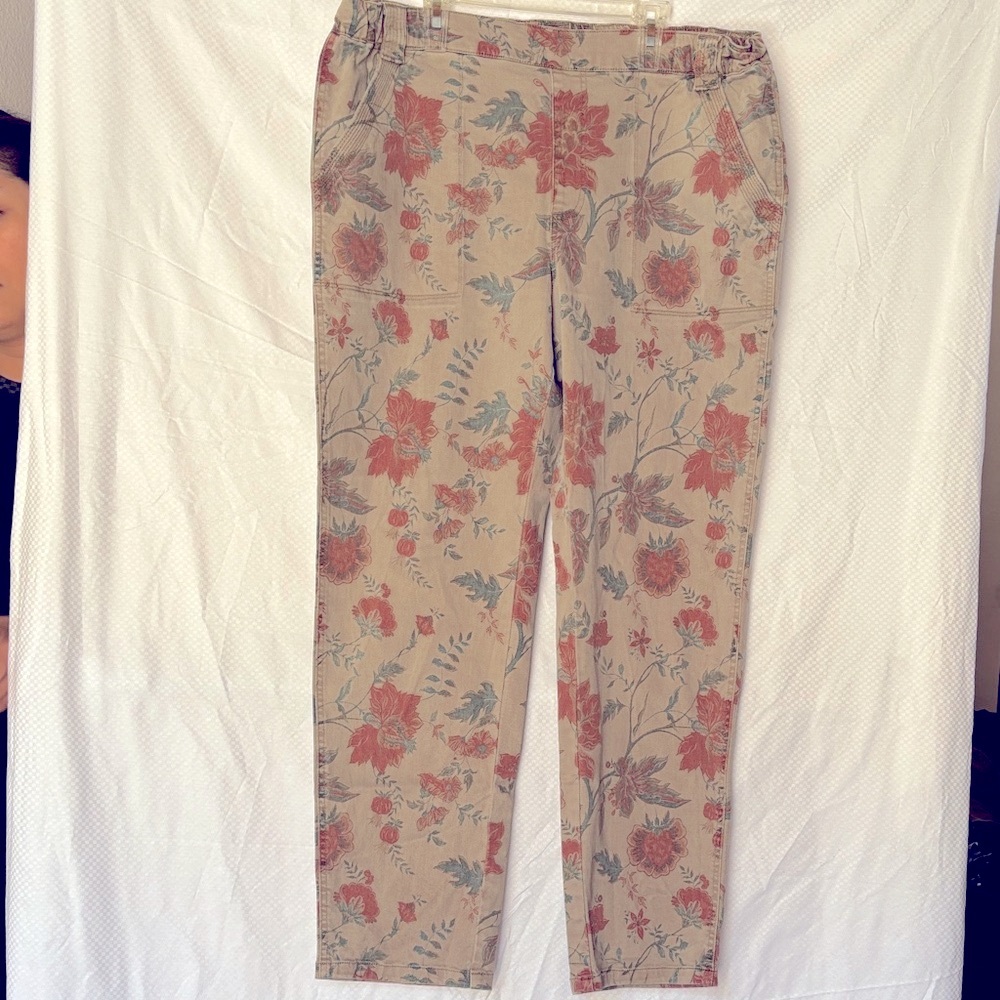 Soft Surroundings Floral Khaki Chinos